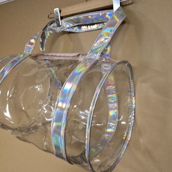 PVC HOLOGRAPHIC AND PINK CLEAR DUFFEL BAG - Picture 4 of 5